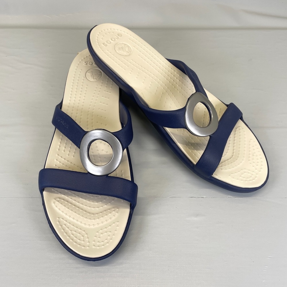 Crocs Sanrah Wedge Sandals Womens Size 11 Blue Embellished Slip On Casual Shoes